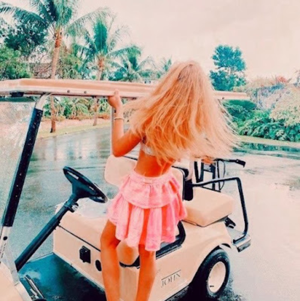 Meet your Posher, Evelyn